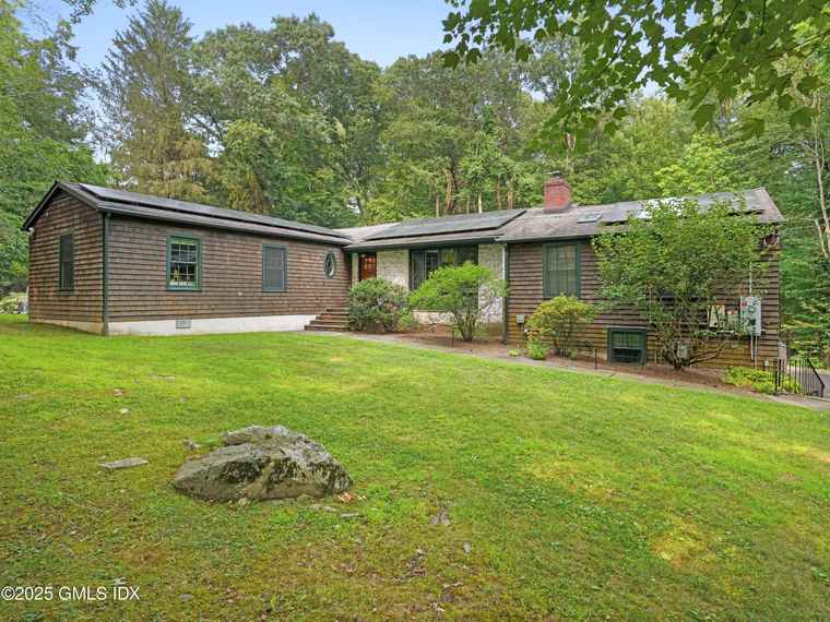 Photo of 25 Jeffrey Rd Greenwich, CT 06830