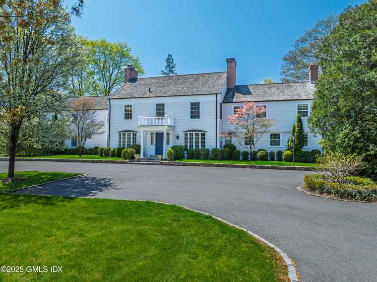 Photo of 8 Woodside Rd Greenwich, CT 06830
