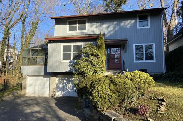 Vanderhorn Architects-Designed Shingle Style Gets Starring Role in