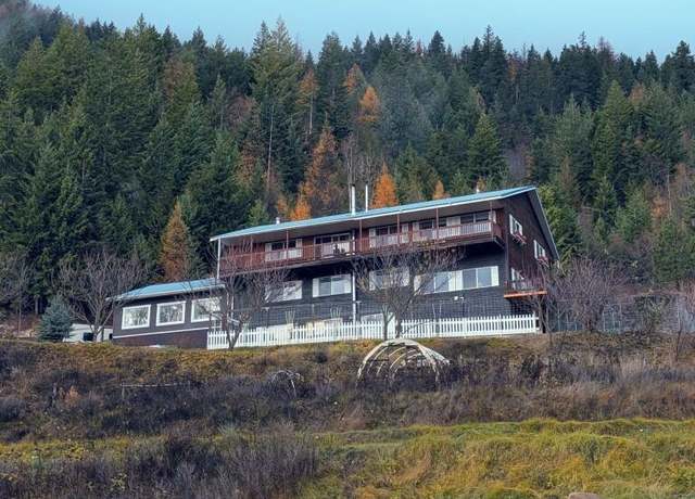 Property at 4456 W Side Rd, Bonners Ferry, ID 83805, 5 beds, 4 baths