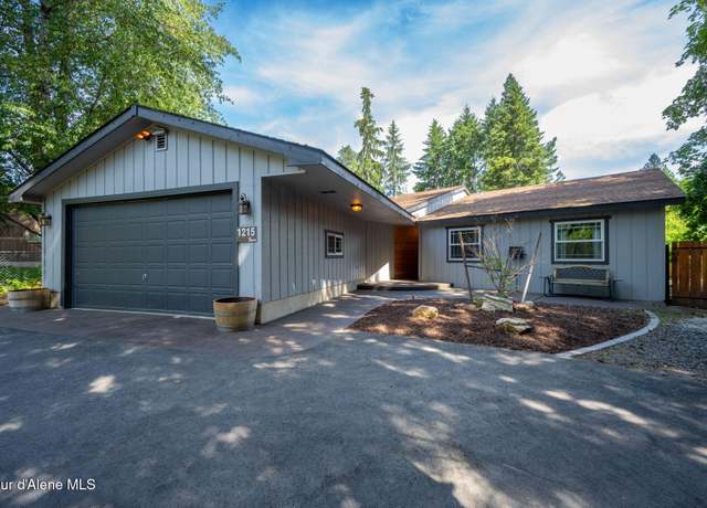 Property at 1215 E Shorewood Ct, Coeur D'alene, ID 83815, 3 beds, 2 baths