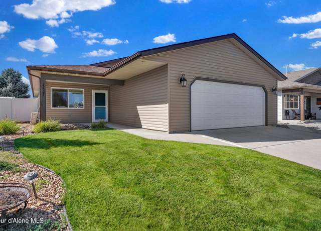 Property at 13527 N Grand Canyon St, Rathdrum, ID 83858, 2 beds, 2 baths