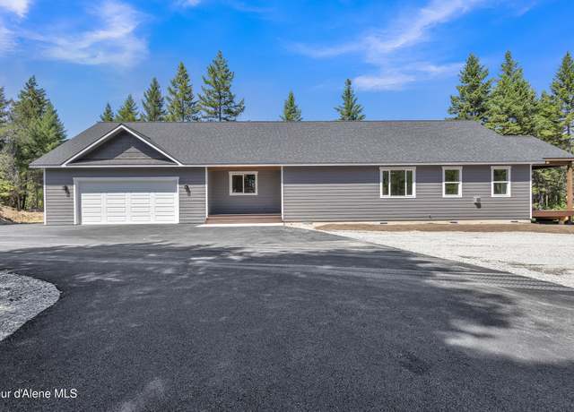 Property at 32926 10th Ave, Spirit Lake, ID 83869, 4 beds, 3 baths