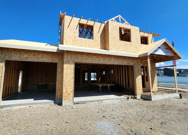 Property at 2711 E. Cinder Ave, Post Falls, ID 83854, 4 beds, 2.5 baths