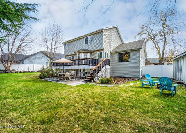 Property at 687 E Round UP Cir, Hayden, ID 83835, 5 beds, 4 baths