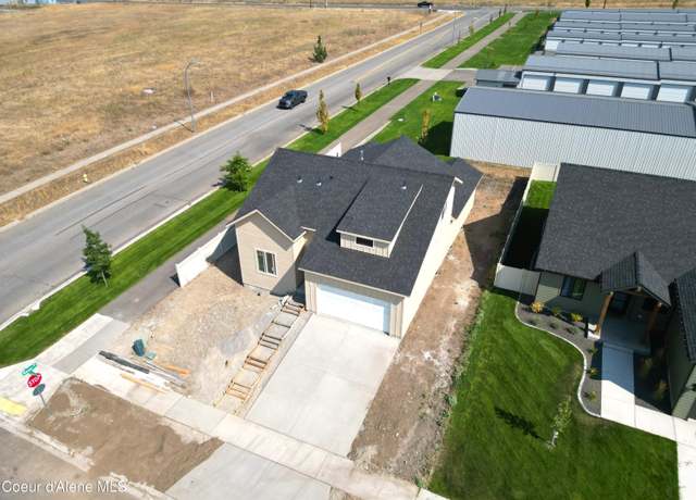 Property at 6632 Portrush Dr, Rathdrum, ID 83858, 4 beds, 3 baths