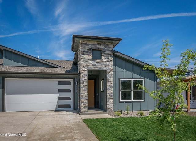 Property at 7400 N Breaux Dr, Coeur D'alene, ID 83815, 3 beds, 2 baths