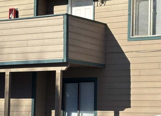Property at 107 E Willow Tree Ln, Hayden, ID 83835, 1 bed, 1 bath