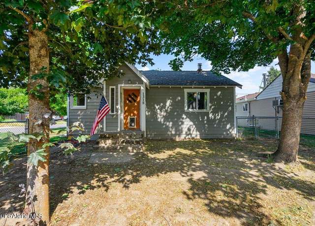 Property at 1318 N 10th St, Coeur D'alene, ID 83814, 3 beds, 2 baths