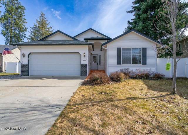 Property at 1240 W Edgewood Cir, Coeur D'alene, ID 83815, 3 beds, 2 baths