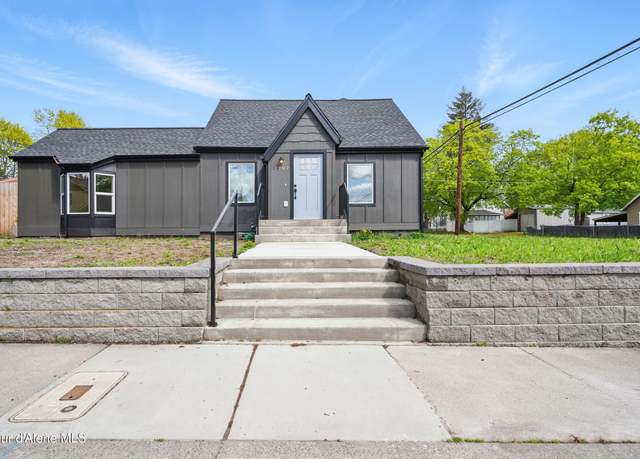 Property at 1202 N A St, Coeur D'alene, ID 83814, 2 beds, 2.5 baths