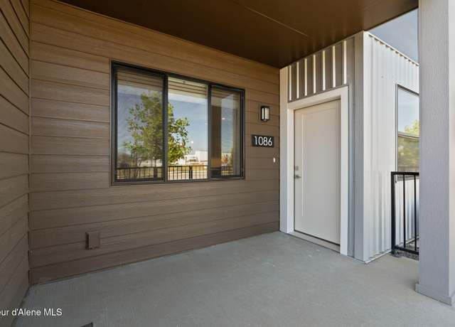 Property at 1086 E 4th Ave, Post Falls, ID 83854, 2 beds, 2.5 baths