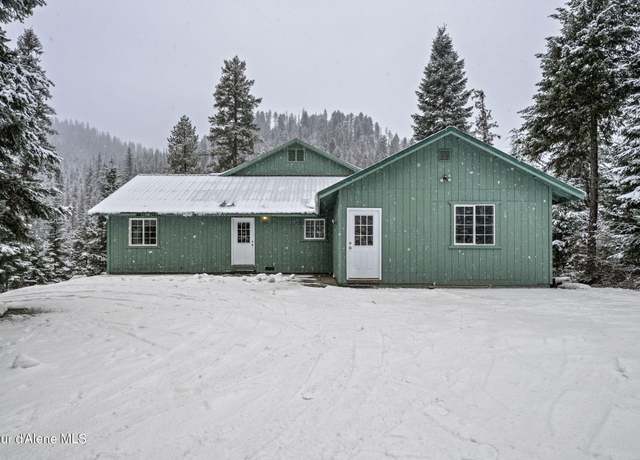 Property at 842 Eastriver Spur, Priest River, ID 83856, 4 beds, 3 baths