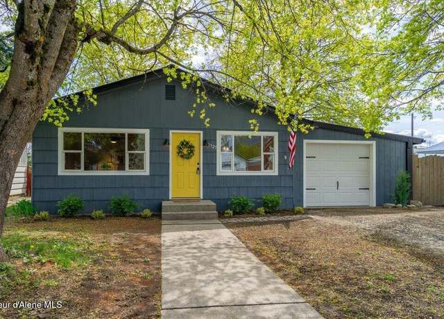 Property at 1325 Cedar St, Sandpoint, ID 83864, 3 beds, 1 bath
