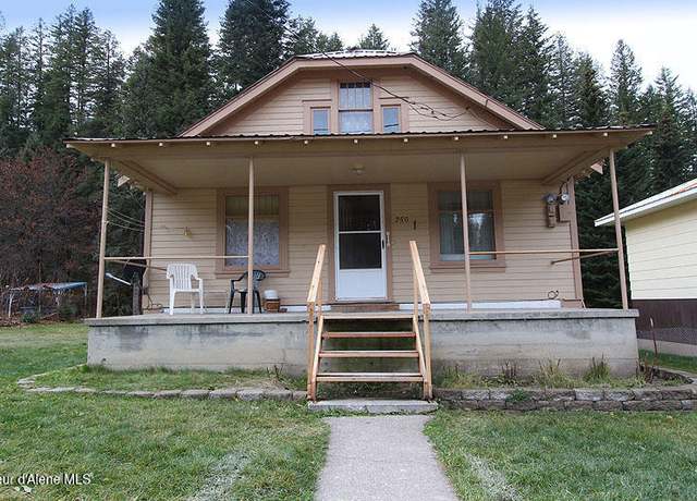 Property at 250 Copper St, Mullan, ID 83846, 3 beds, 1 bath