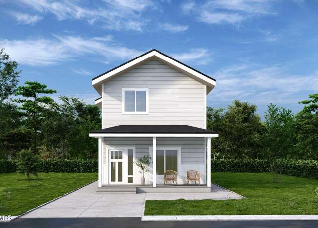 Property at 2240 N Syringa St, Post Falls, ID 83854, 3 beds, 2.5 baths
