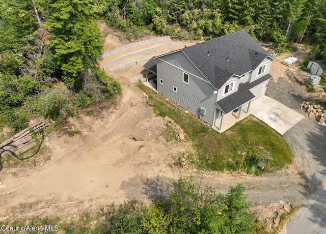 Property at 21714 S Lakeview Dr, Worley, ID 83876, 4 beds, 2.5 baths