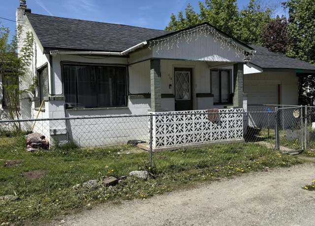 Property at 210 B St, Smelterville, ID 83868, 2 beds, 1 bath