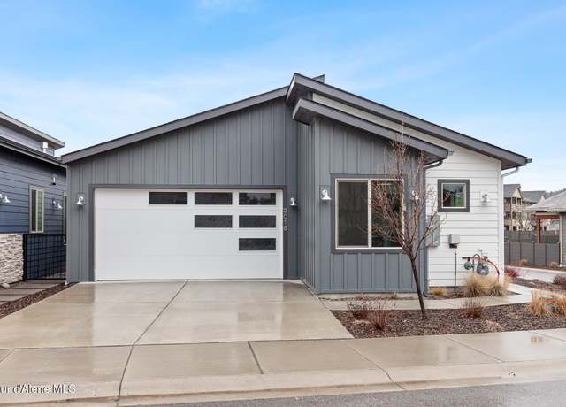 Property at 3016 N Casa Ct, Coeur D'alene, ID 83814, 3 beds, 2 baths