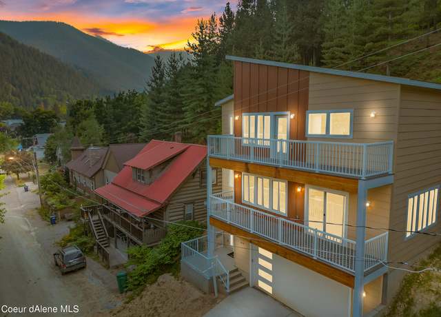 Property at 414 2nd St, Kellogg, ID 83837, 3 beds, 2.5 baths