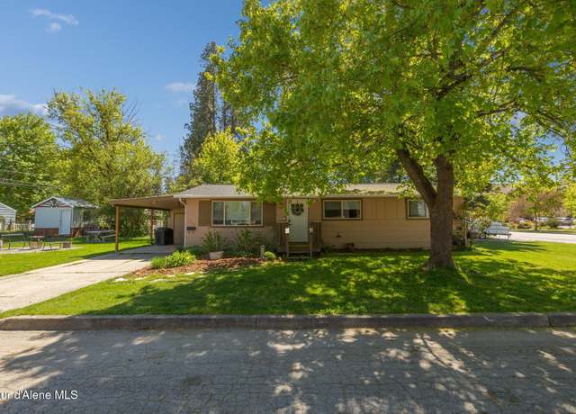 Property at 1125 Erie St, Sandpoint, ID 83864, 3 beds, 1 bath