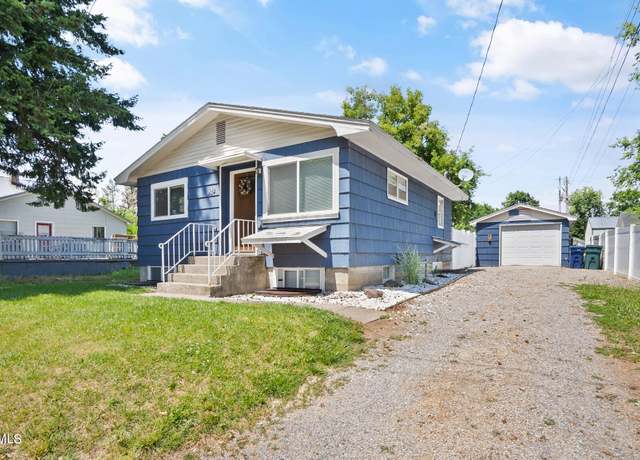 Property at 609 E Hazel Ave, Coeur D'alene, ID 83814, 4 beds, 2.5 baths