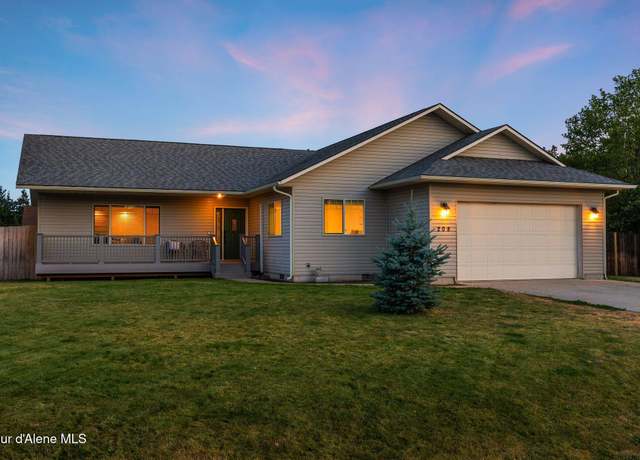 Property at 208 Brittany Loop, Sandpoint, ID 83864, 3 beds, 2 baths
