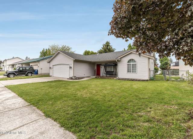 Property at 909 E 11th Ave, Post Falls, ID 83854, 3 beds, 2 baths