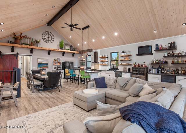 Property at 715 N Government Way, Coeur D'alene, ID 83814, 3 beds, 3.5 baths