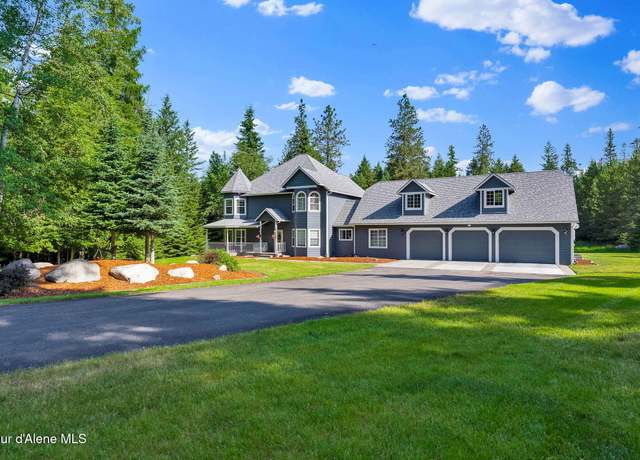 Property at 3825 E English Point Rd, Hayden, ID 83835, 4 beds, 3.5 baths