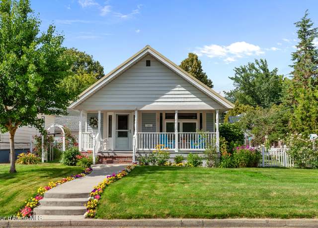 Property at 105 E Miller Ave, Coeur D'alene, ID 83814, 3 beds, 2 baths
