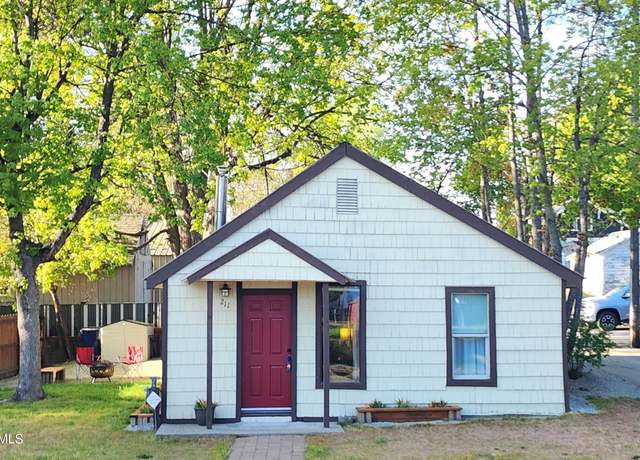 Property at 211 E Birch Ave, Coeur D'alene, ID 83814, 2 beds, 1 bath