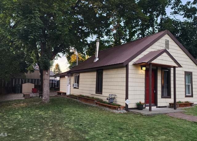 Property at 211 E Birch Ave, Coeur D'alene, ID 83814, 2 beds, 1 bath