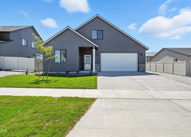 Property at 6696 Portrush Dr, Rathdrum, ID 83858, 4 beds, 3 baths