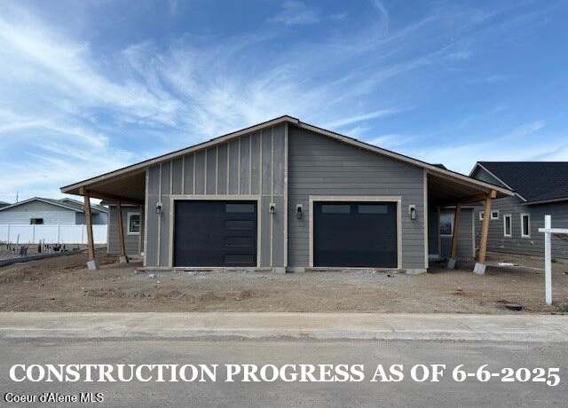 Property at 7917 N Mocha Lp, Coeur D'alene, ID 83815, 2 beds, 2 baths