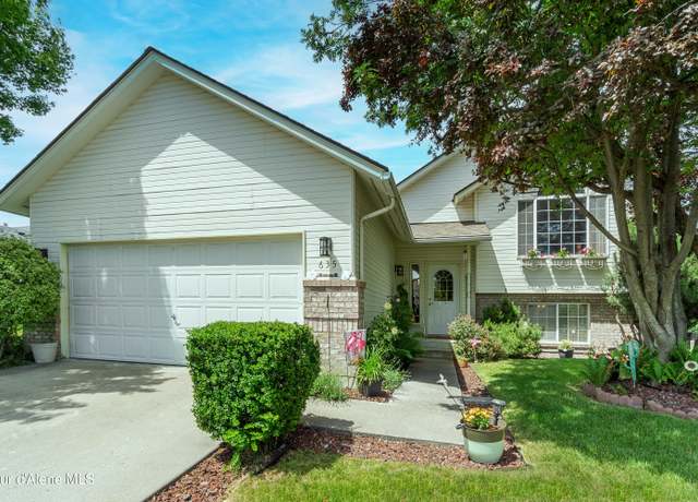 Property at 635 N Divot Ave, Post Falls, ID 83854, 4 beds, 2.5 baths