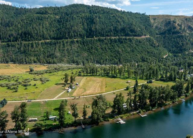 Property at 842 W Riverside Dr, St. Maries, ID 83861