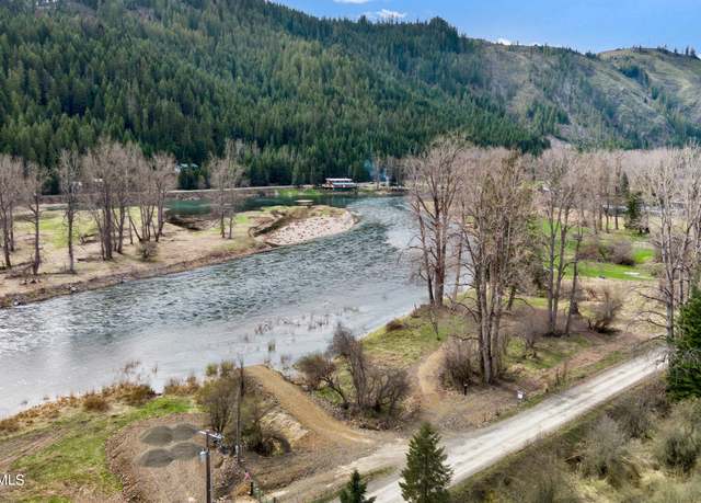 Property at NKA Lots 1A & 1B Railroad Grade, Calder, ID 83808