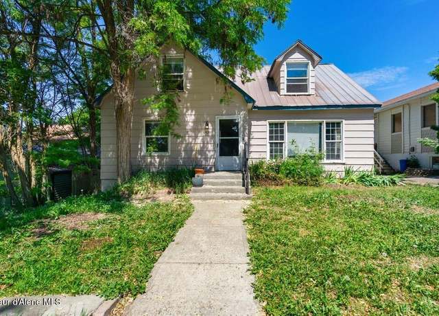 Property at 6531 Jackson St, Bonners Ferry, ID 83805, 4 beds, 2 baths