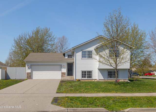 Property at 7435 N Cornwall St, Coeur D'alene, ID 83815, 4 beds, 2.5 baths