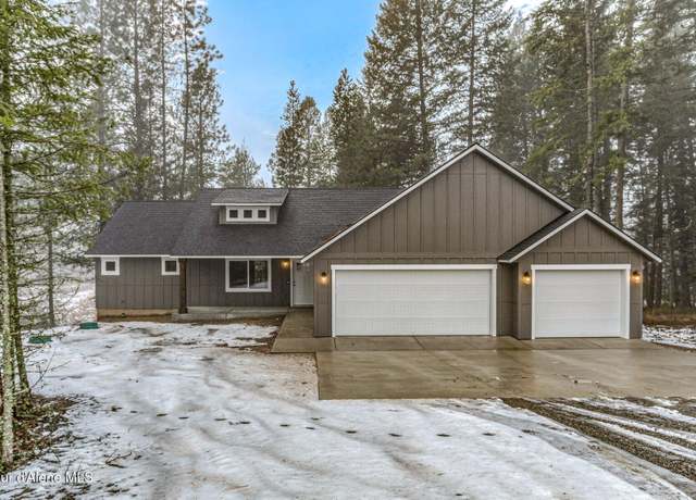 Property at 1579 Gypsy Bay Rd, Sagle, ID 83860, 3 beds, 2 baths