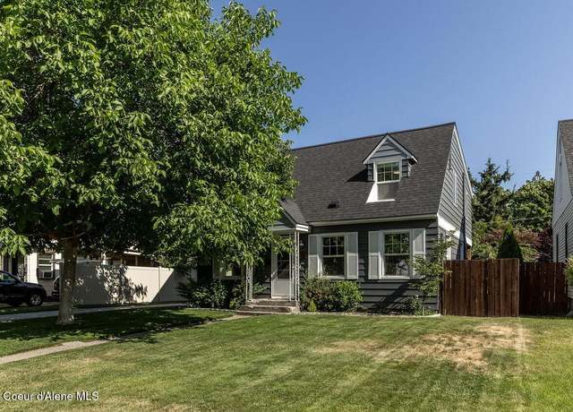 Property at 925 E Thurston Ave, Spokane, WA 99203, 4 beds, 2.5 baths