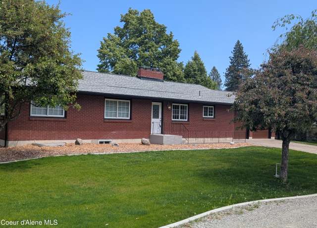 Property at 1305 E Victoria St, Hayden, ID 83835, 5 beds, 2.5 baths