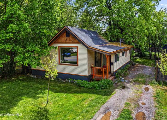 Property at 913 Cedar St, Sandpoint, ID 83864, 3 beds, 3 baths
