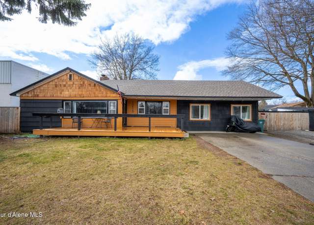 Property at 1215 N 1st St, Coeur D'alene, ID 83814, 4 beds, 2 baths