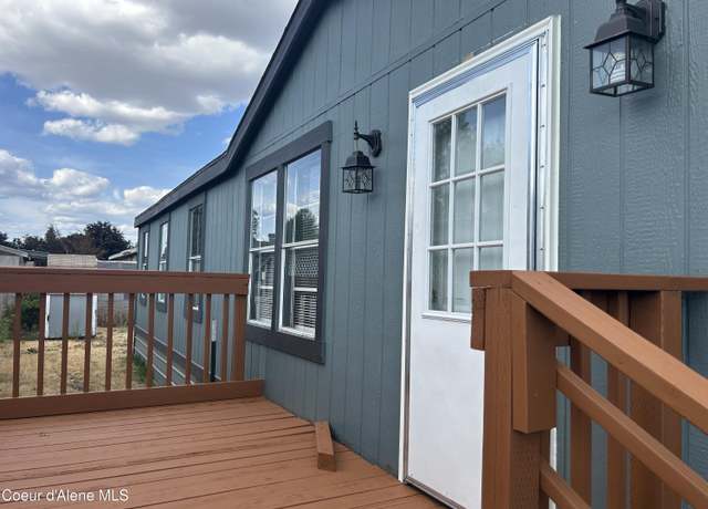 Property at 2189 W Yorkshire Ave, Coeur D'alene, ID 83815, 3 beds, 2 baths