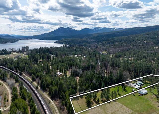 Property at 704 Hidden Creek Rd, Sagle, ID 83860, 4 beds, 2.5 baths