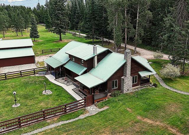 Property at 704 Hidden Creek Rd, Sagle, ID 83860, 4 beds, 2.5 baths