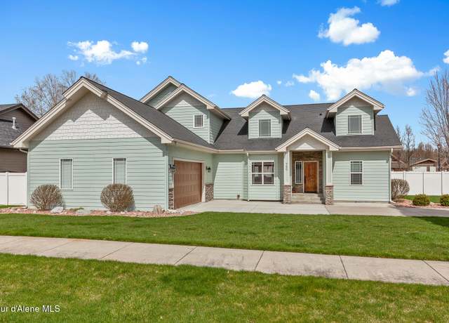 Property at 736 E Round UP Cir, Hayden, ID 83835, 4 beds, 3 baths