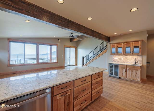 Property at 52 Palouse Dr (b10), Nordman, ID 83848, 4 beds, 4.5 baths